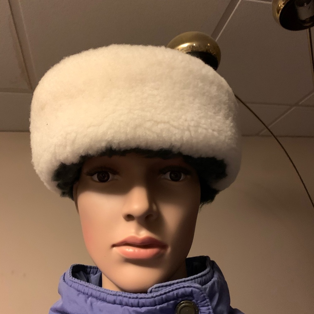 NEW WOMAN HAT SUEDE GREY